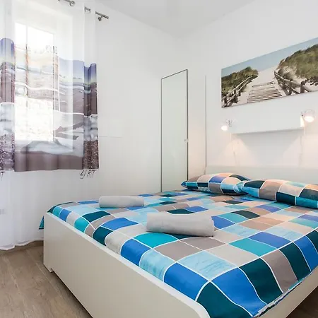 Apartment Mrakovcic Krk Town
